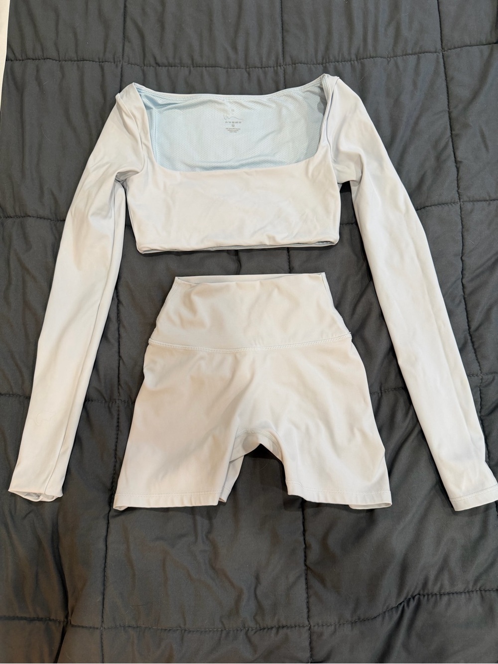 CSB Light Blue Long Sleeve Crop Top & High-Waist  Shorts Set XS